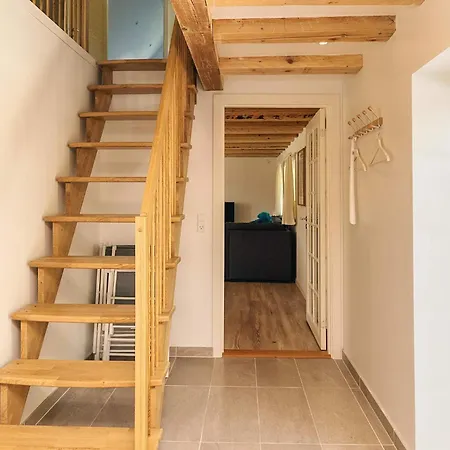 Idyllic Thatched Retreat-by Traum Vakantiehuis Gedser